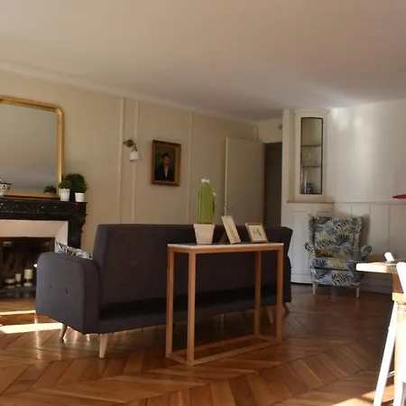 Spacious 2 Bedroom In 2nd *