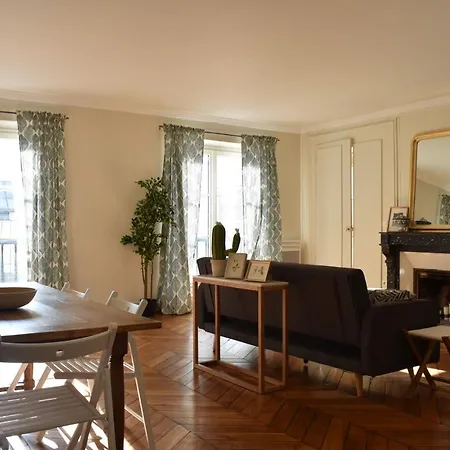 Appartement Spacious 2 Bedroom In 2nd