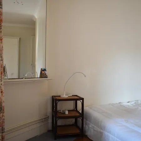 Spacious 2 Bedroom In 2nd *