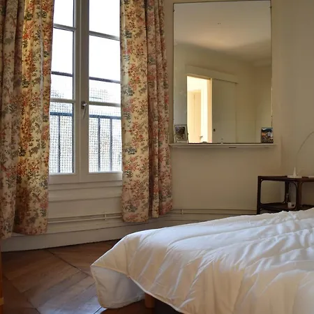 Spacious 2 Bedroom In 2nd * Paris