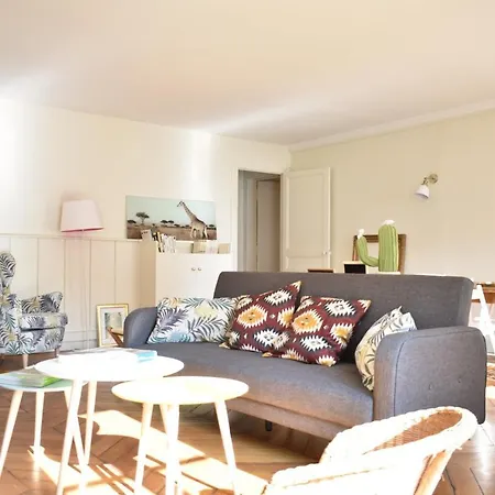 Appartement Spacious 2 Bedroom In 2nd Paris